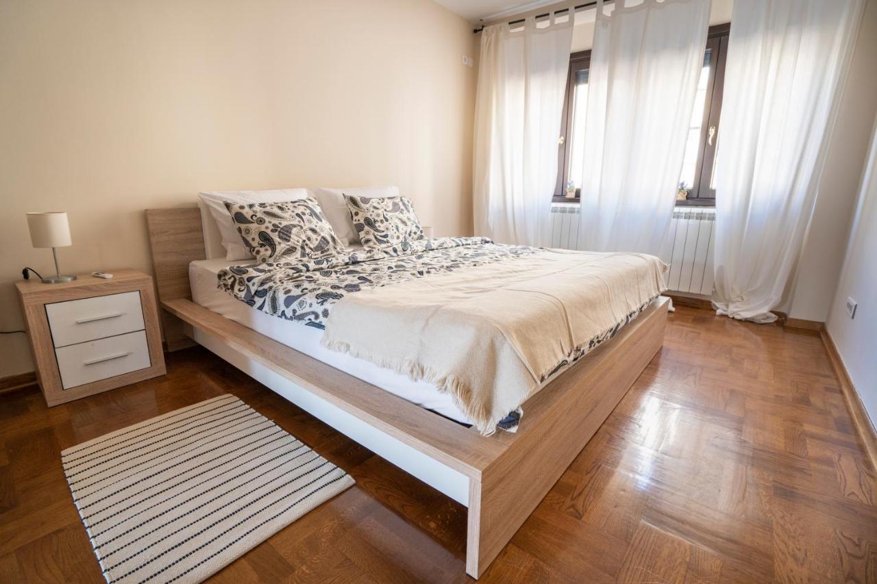 Desire, City Center Apartment Terazije Belgrád Kültér fotó